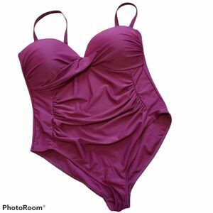 Tropical Escapes touched 1 piece